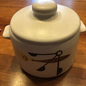 Vintage MCM West Bend Crock with Lid - EUC